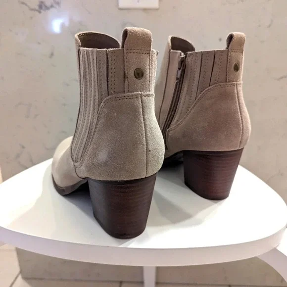 Crown Vintage Taupe Suede Leather Western Ankle Booties Block Heel Size 7.5 - Picture 7 of 11